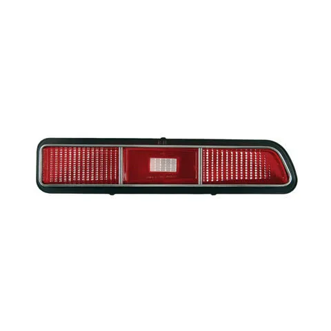 Action Crash Right - Passenger Side Tail Light Assembly GMK4020845691R