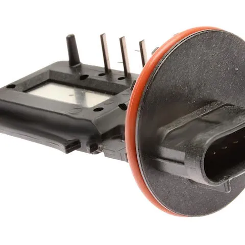 Standard Motor Products Mass Air Flow Sensor MF21258