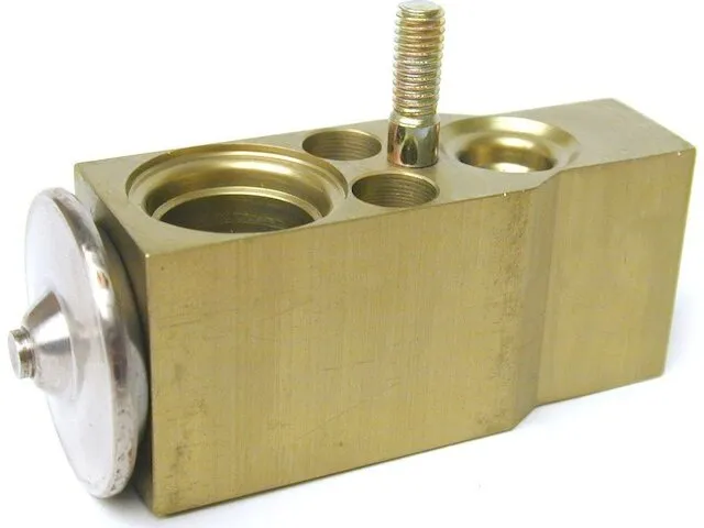 APA/URO Parts A/C Expansion Valve